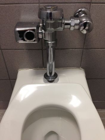 auto-flush-toilet