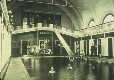 public_bath_interior